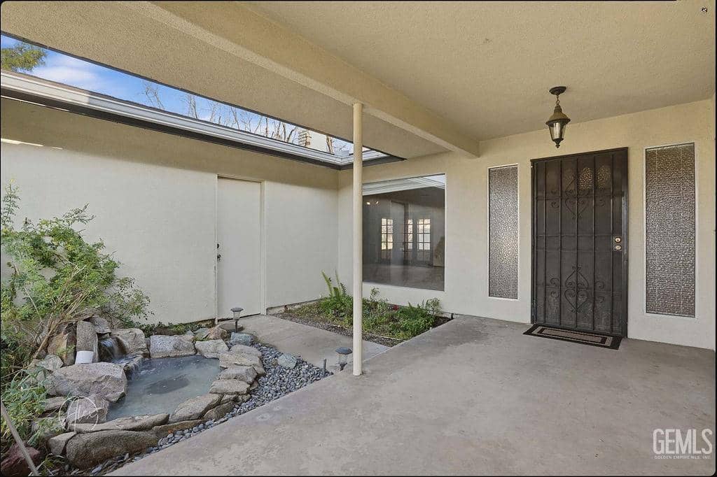 5401 Burning Tree Court — photo 3
