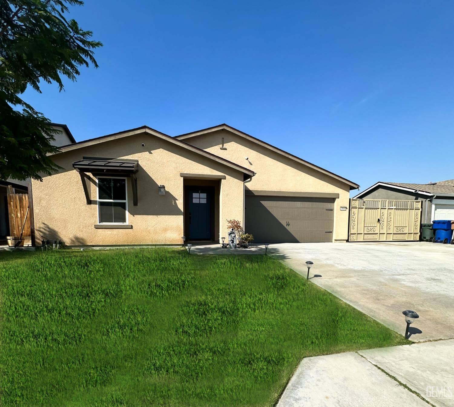 10112 Cooper Lake Avenue