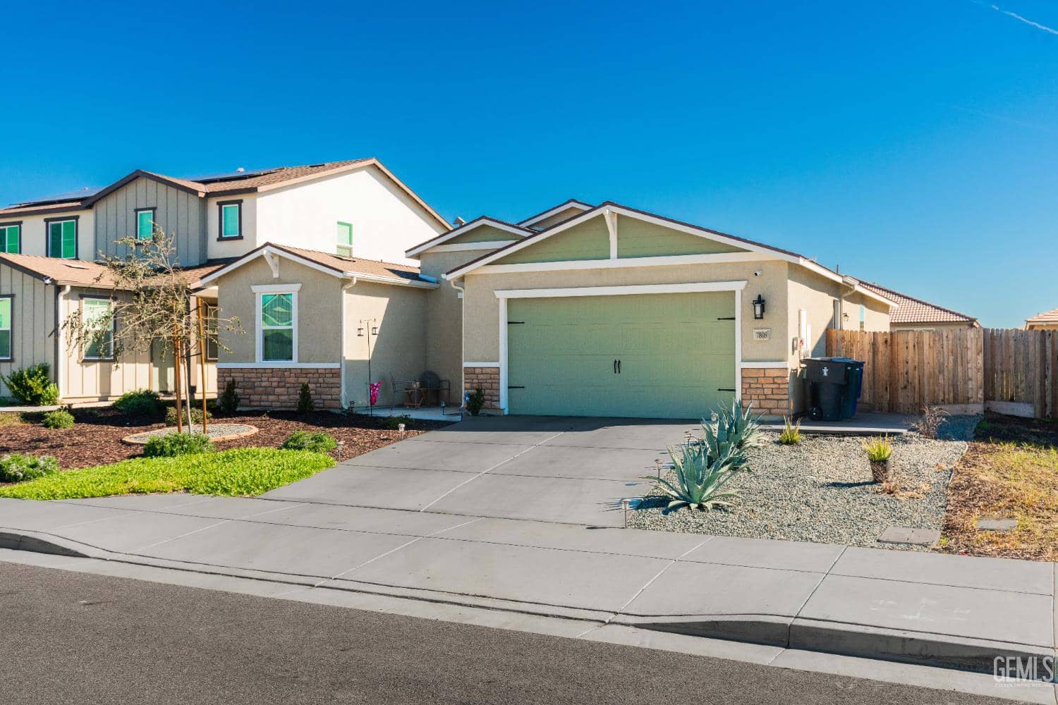 7808 Martian River Street — photo 3