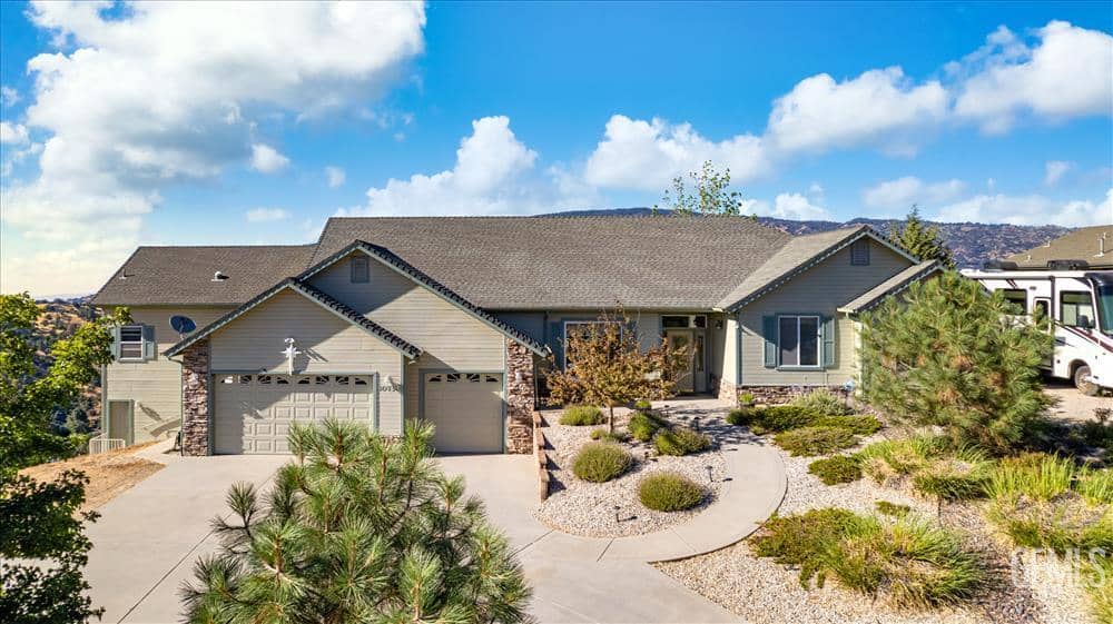 30730 Fox Ridge Court