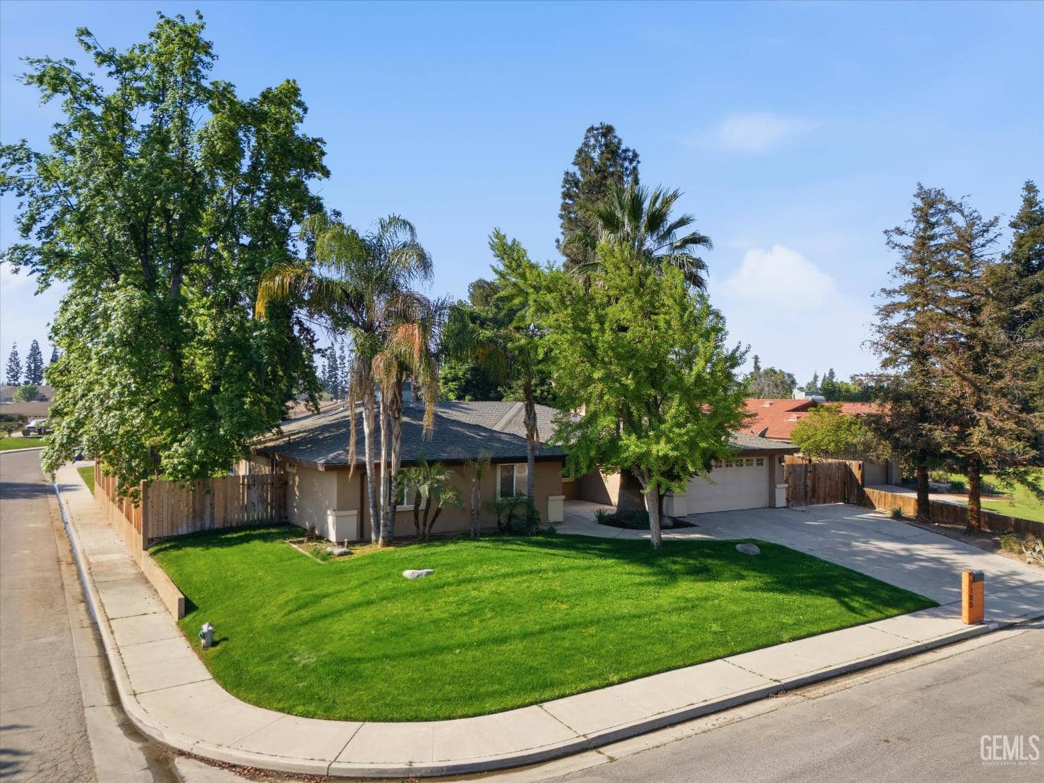 7100 Tioga Court — photo 2