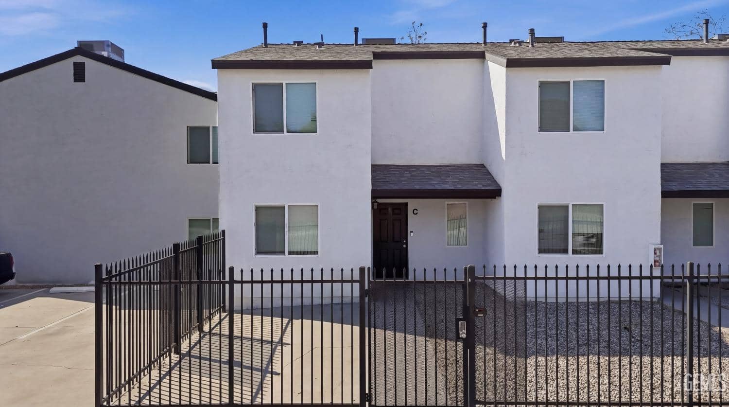 931 Monterey Street — photo 2