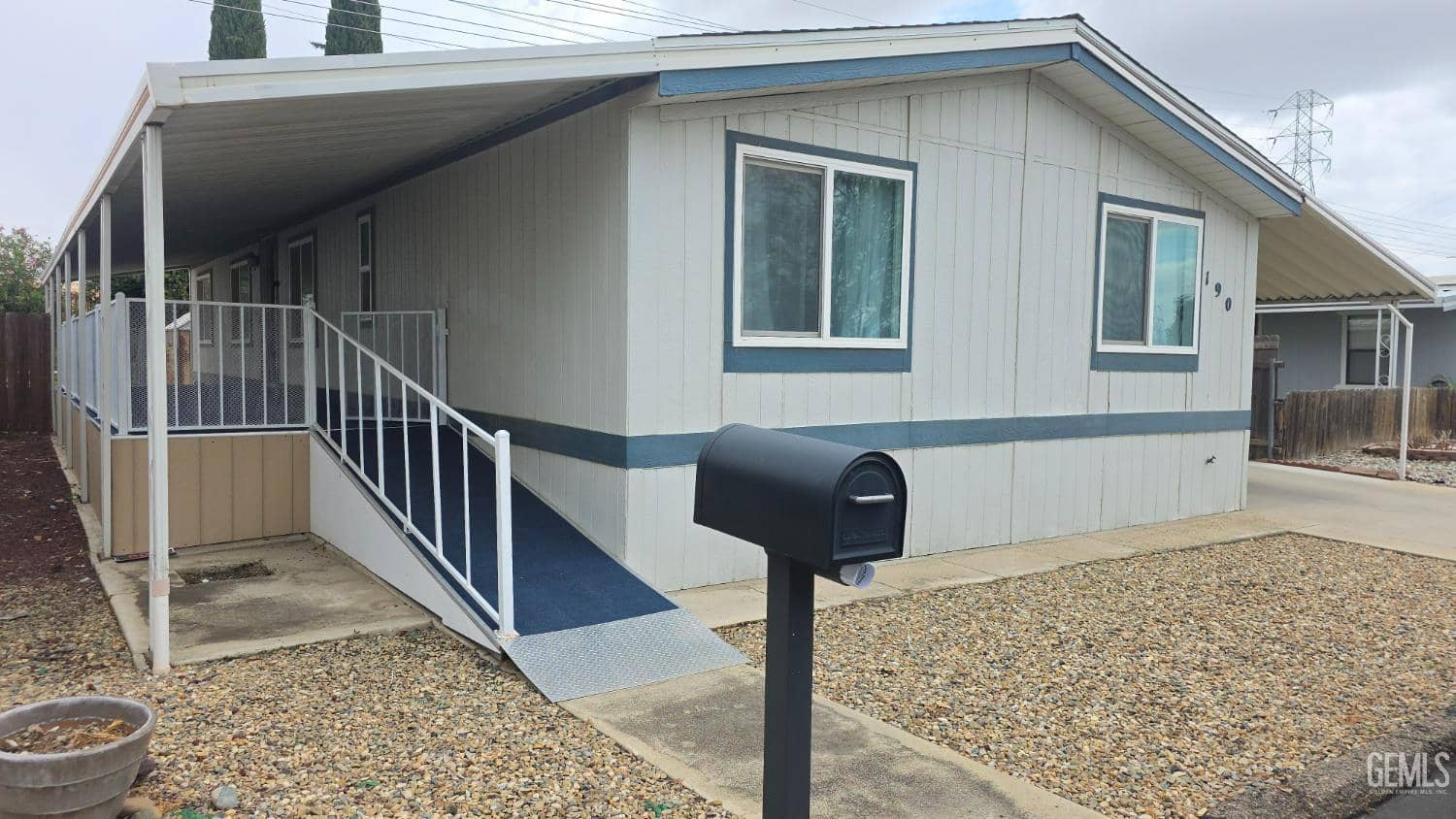 190 Par Lane — photo 2