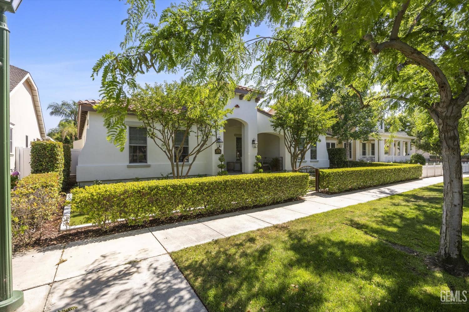 12211 Parkerhill Drive — photo 2