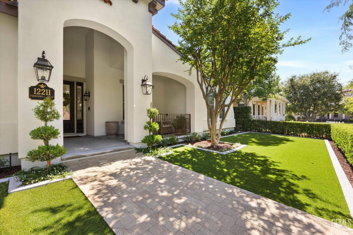 12211 Parkerhill Drive — photo 4