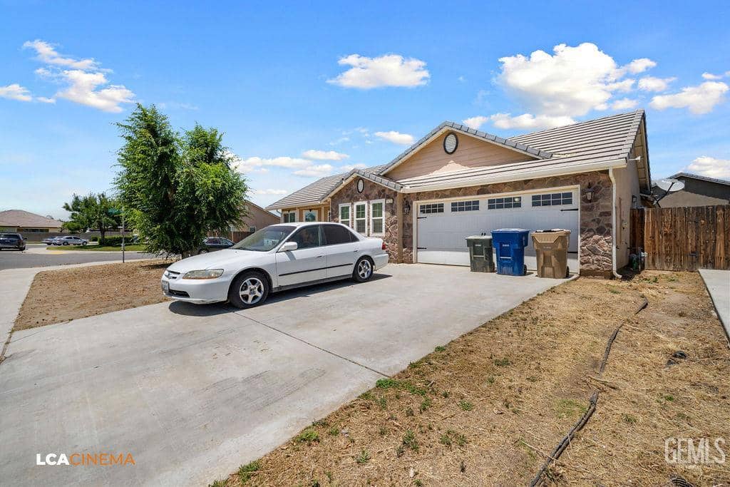 3626 Bridget Avenue — photo 3