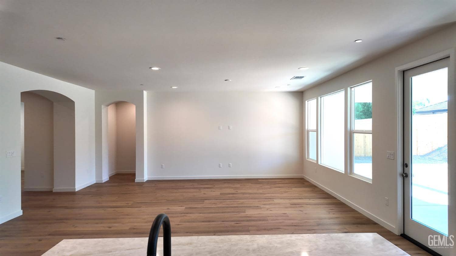 14717 Alpenglow Street — photo 5