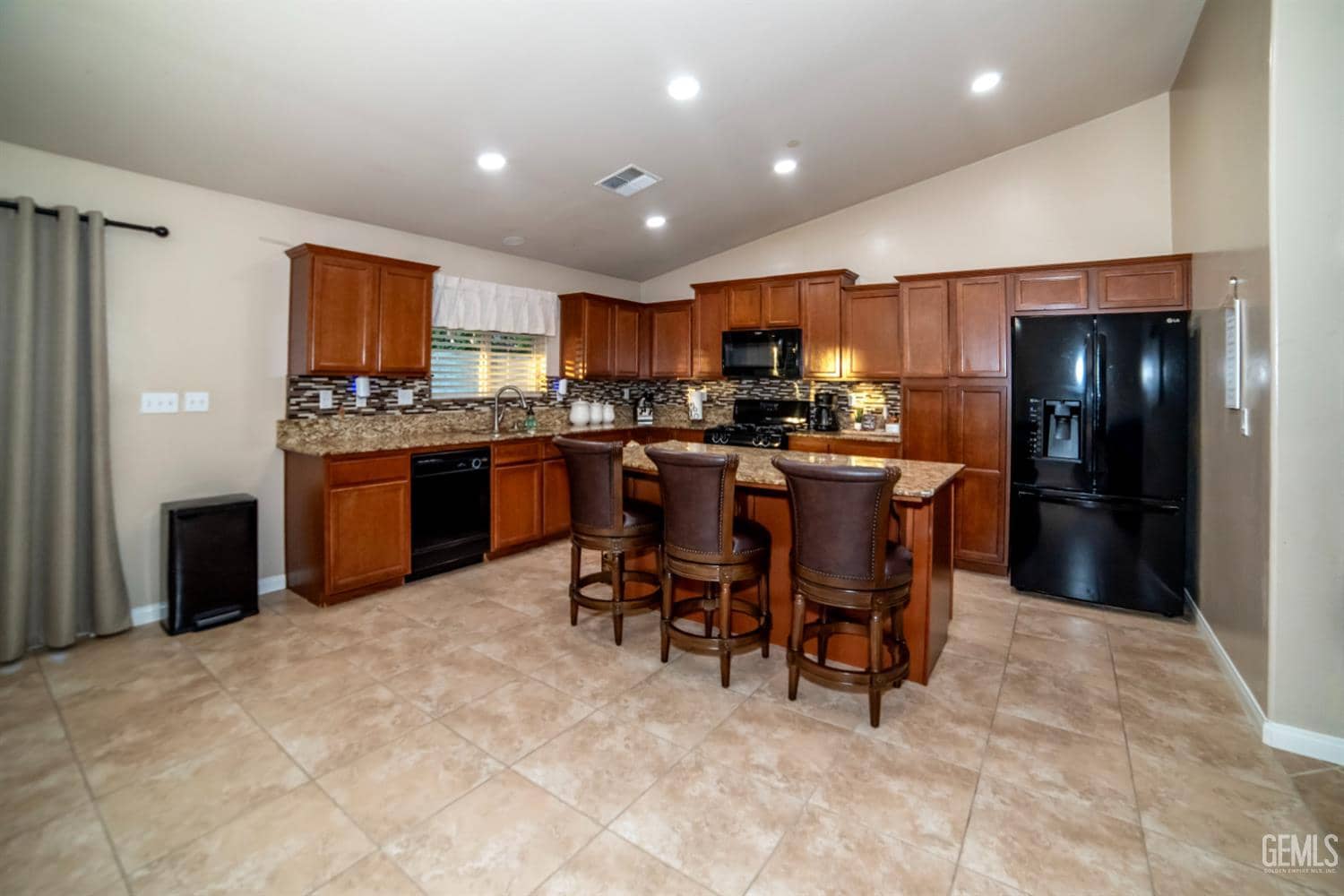 10706 Montemar Drive — photo 6