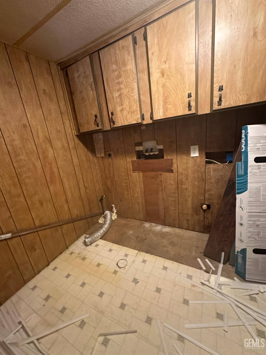 6601 EUCALYPTUS Drive — photo 3