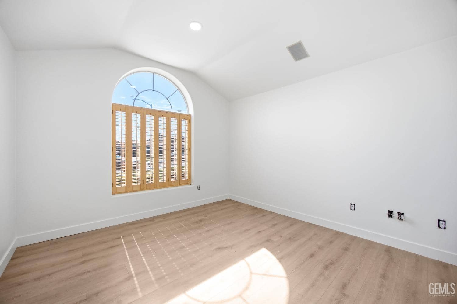 5009 Shaman Court — photo 4