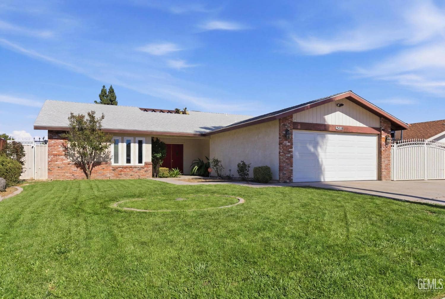2418 Pinon Springs — photo 2