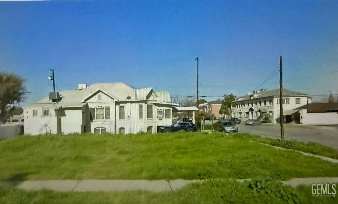 2100 17th Street — photo 2