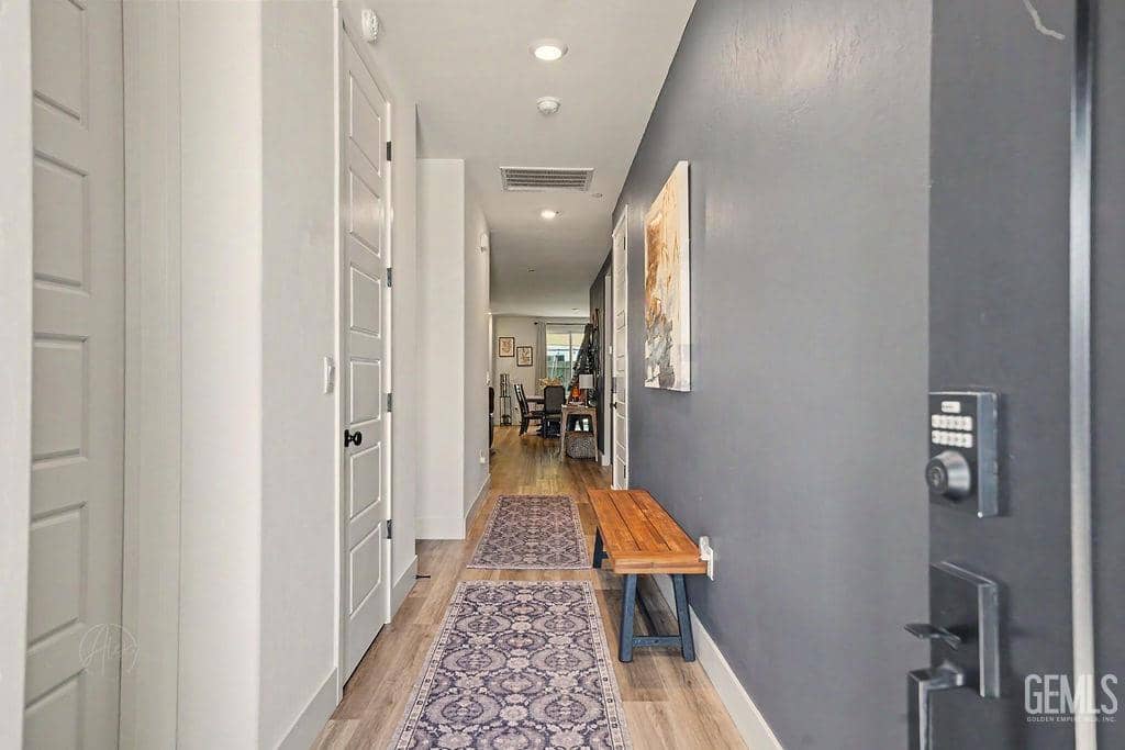 7717 Ridge Forest Drive — photo 4