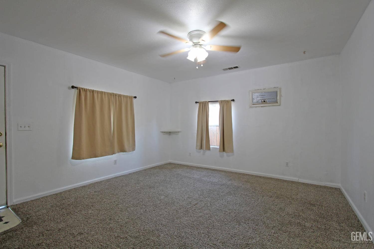 130 Cooper Avenue — photo 4