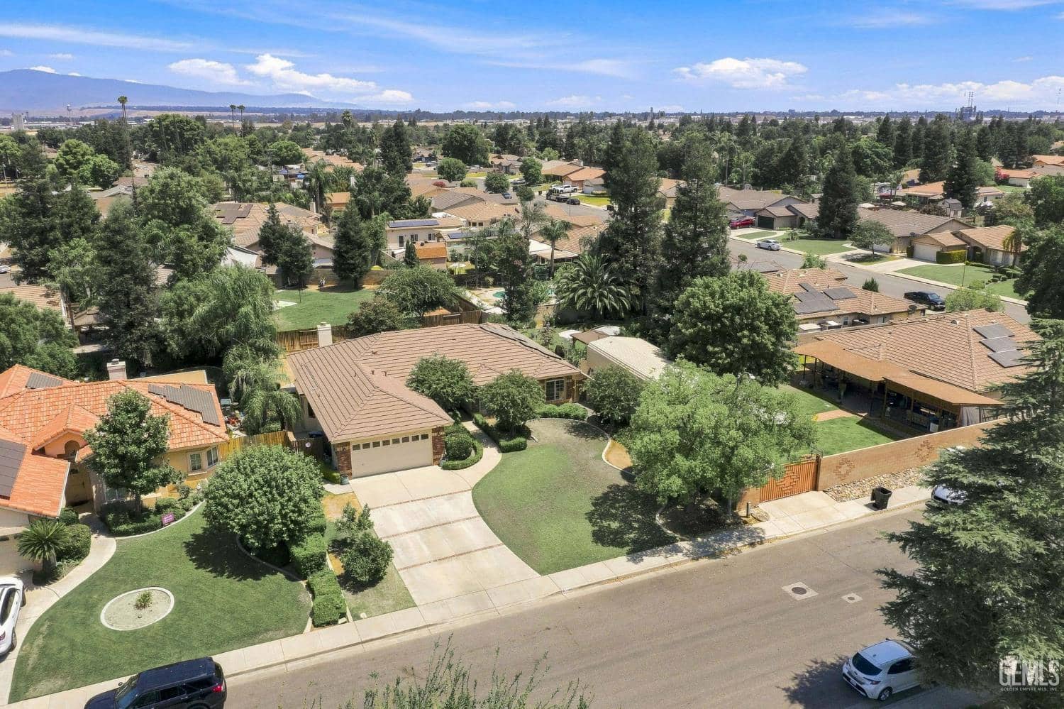 5600 Rockwell Drive — photo 3