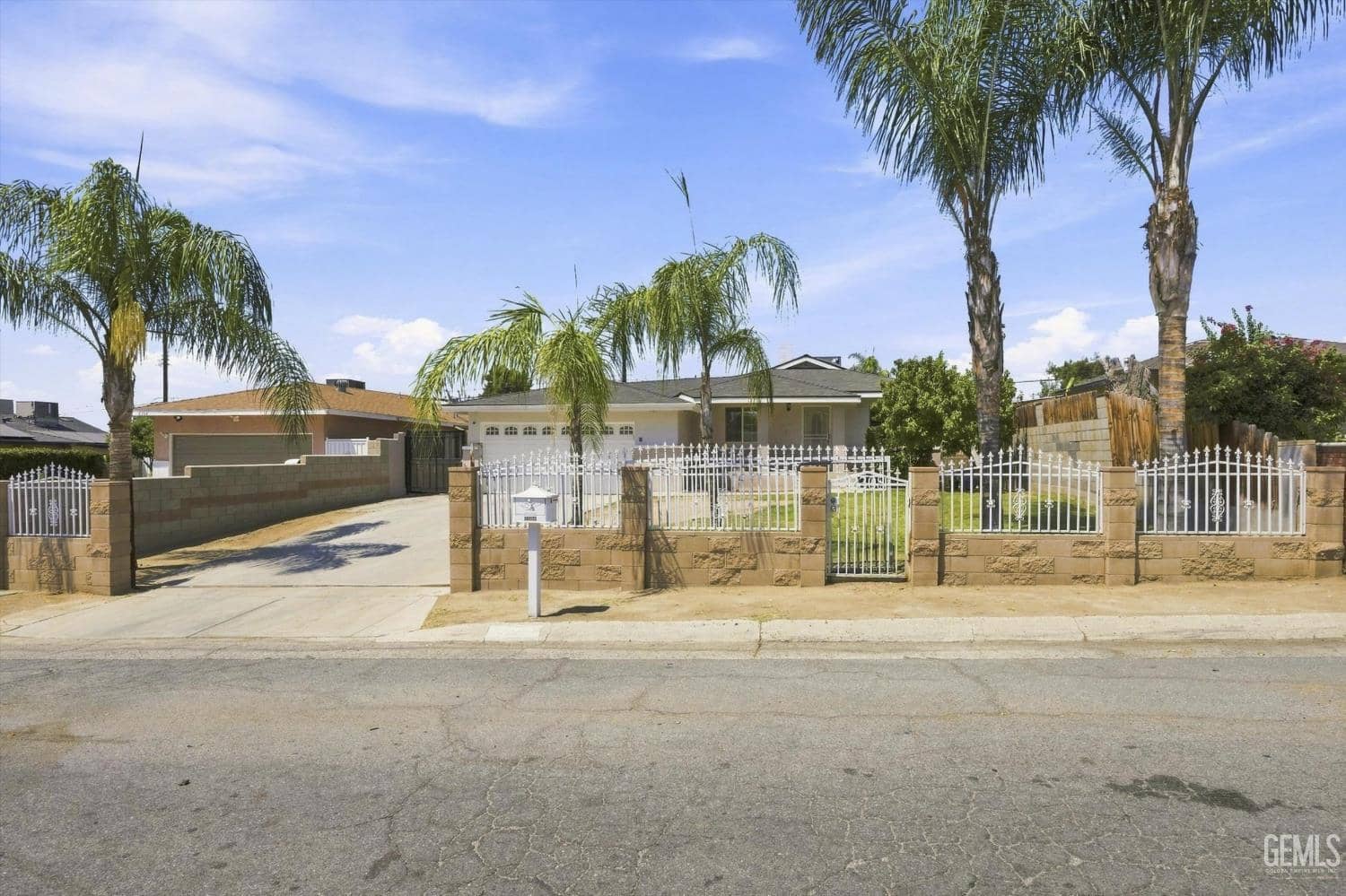 2308 Tangerine Street — photo 2