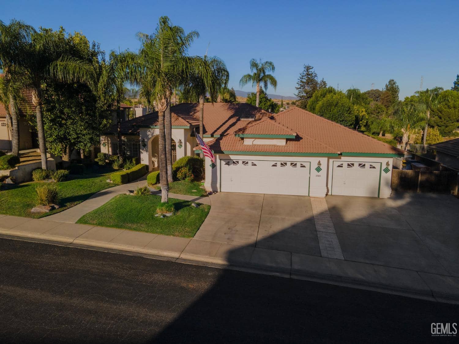 3707 Mont Blanc Terrace — photo 2