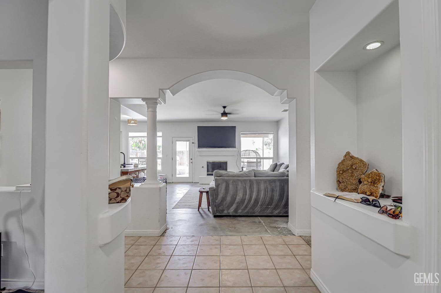 10106 Salerosa Court — photo 5