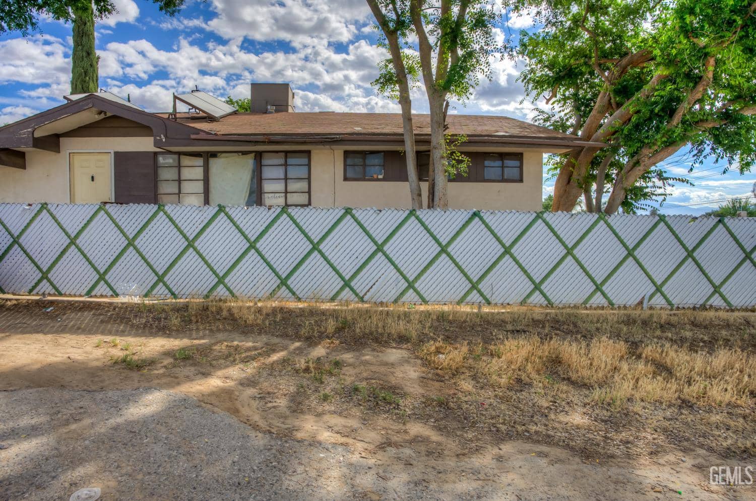 2701 N Inyo Street — photo 1
