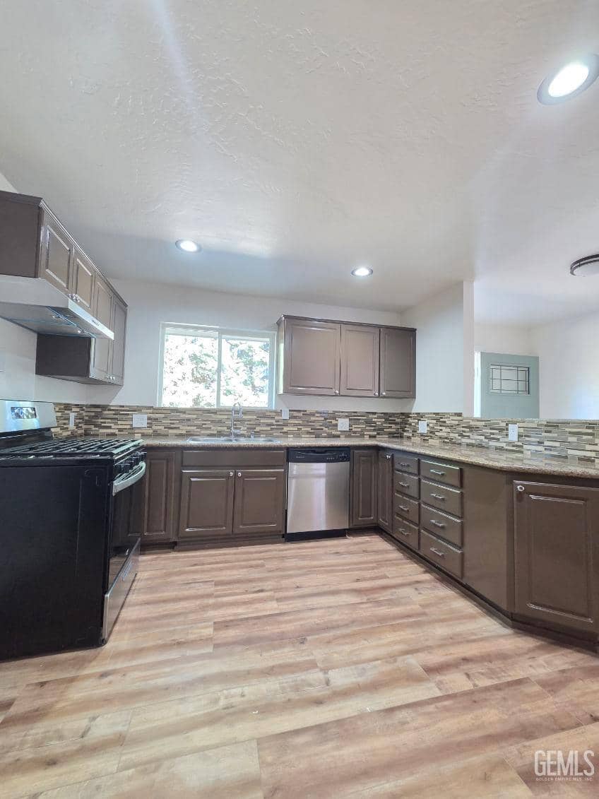 17660 Arlington Place — photo 3