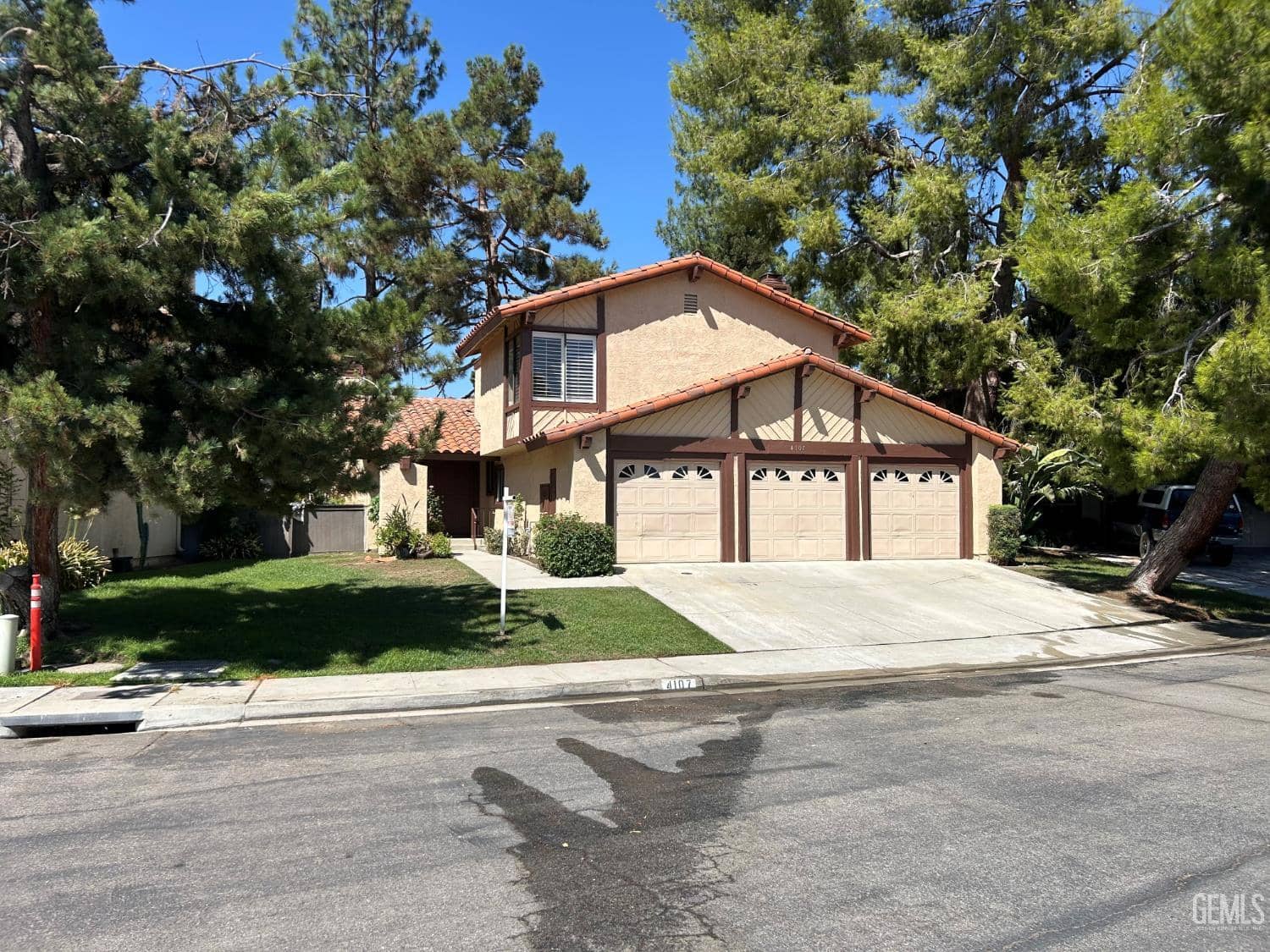 4107 Pinewood Lake Drive — photo 2