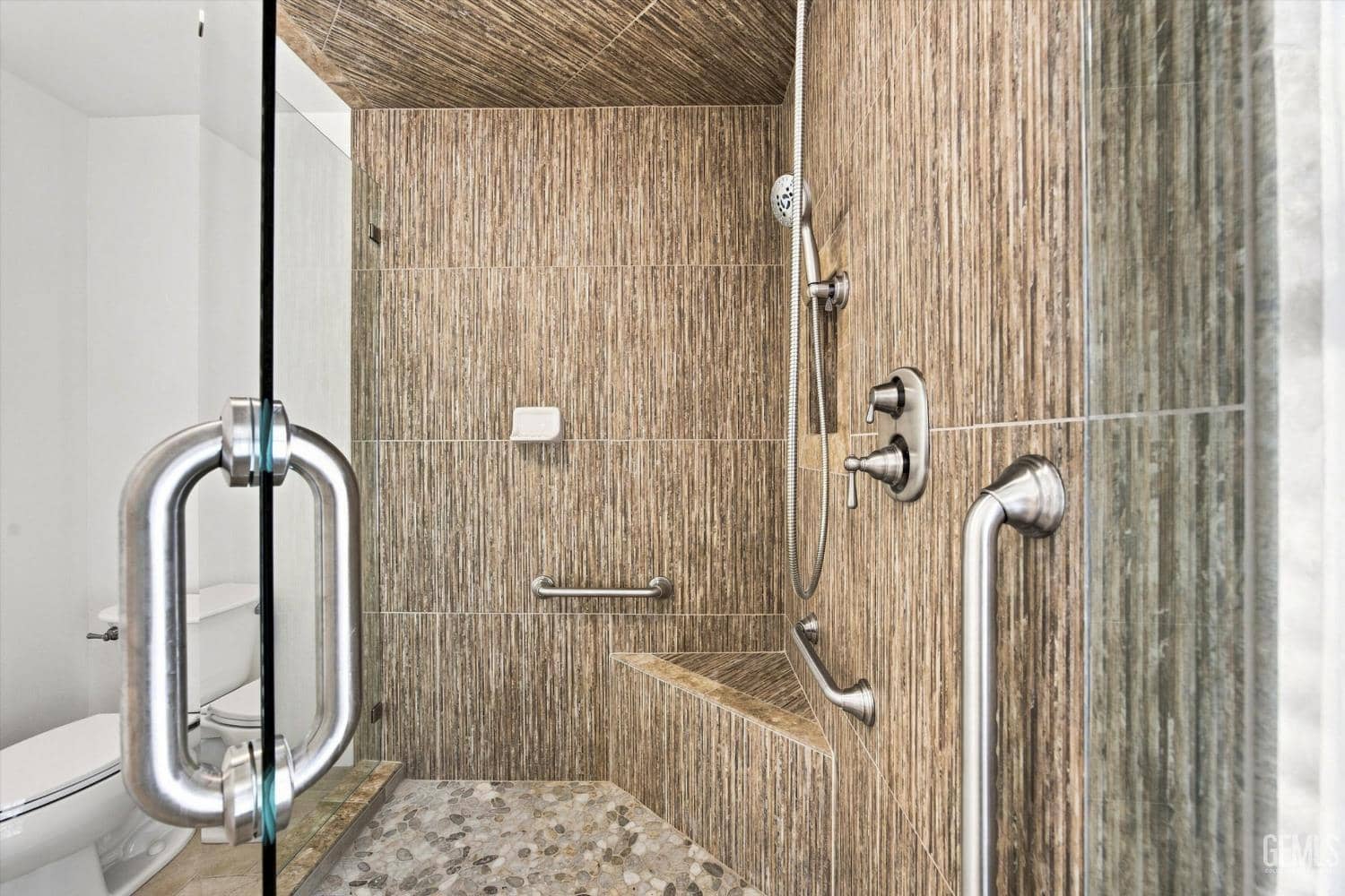 8112 Chaucer Street — photo 4