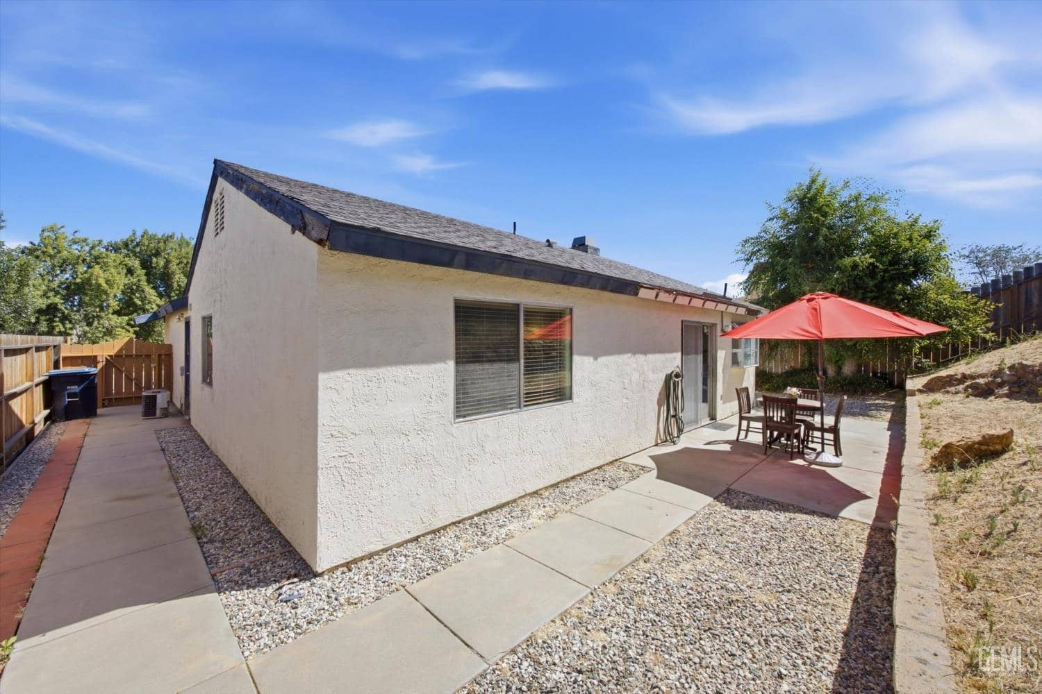 206 Meadowbrook Court — photo 3