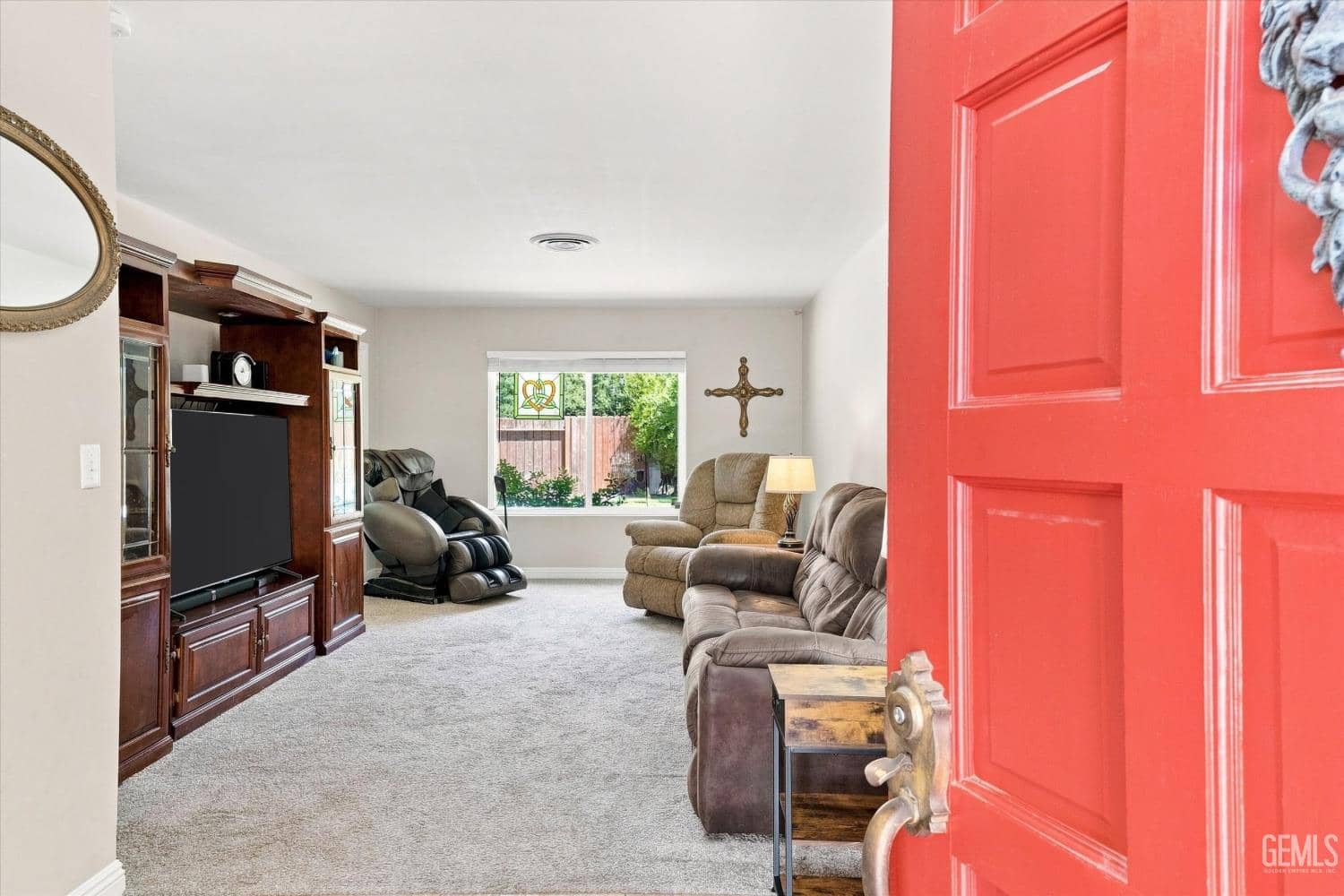 308 Swan Court — photo 4