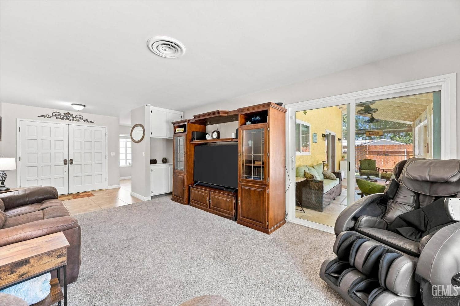308 Swan Court — photo 6