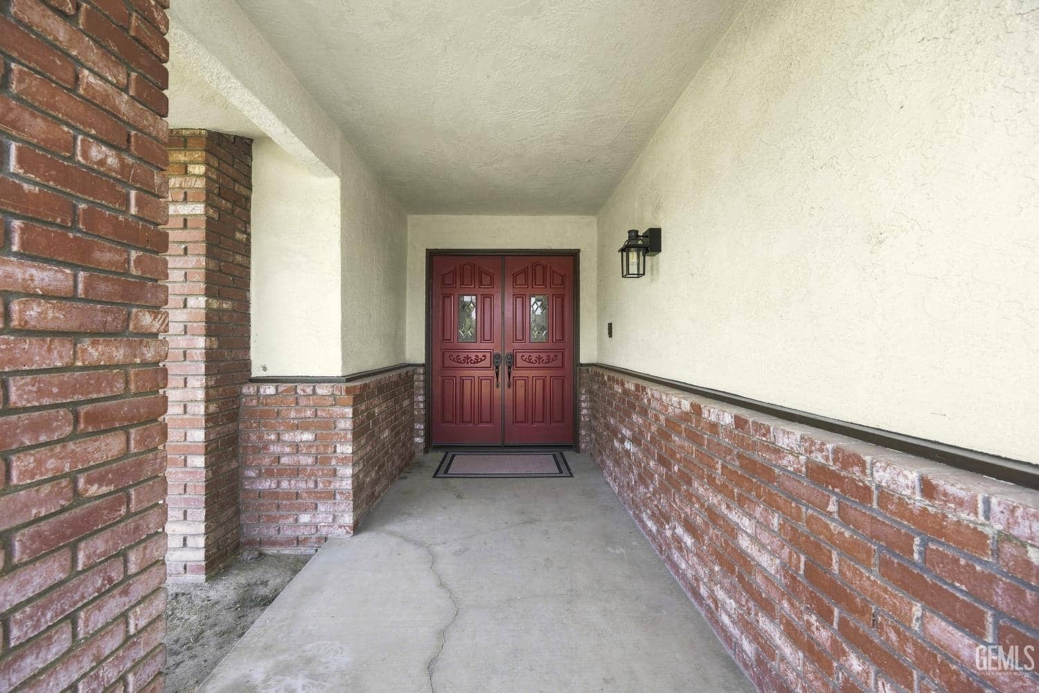 13000 Blodget Avenue — photo 4