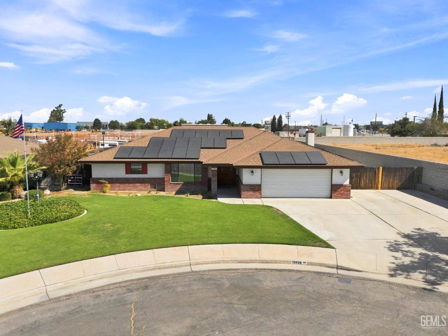 13000 Blodget Avenue — photo 3