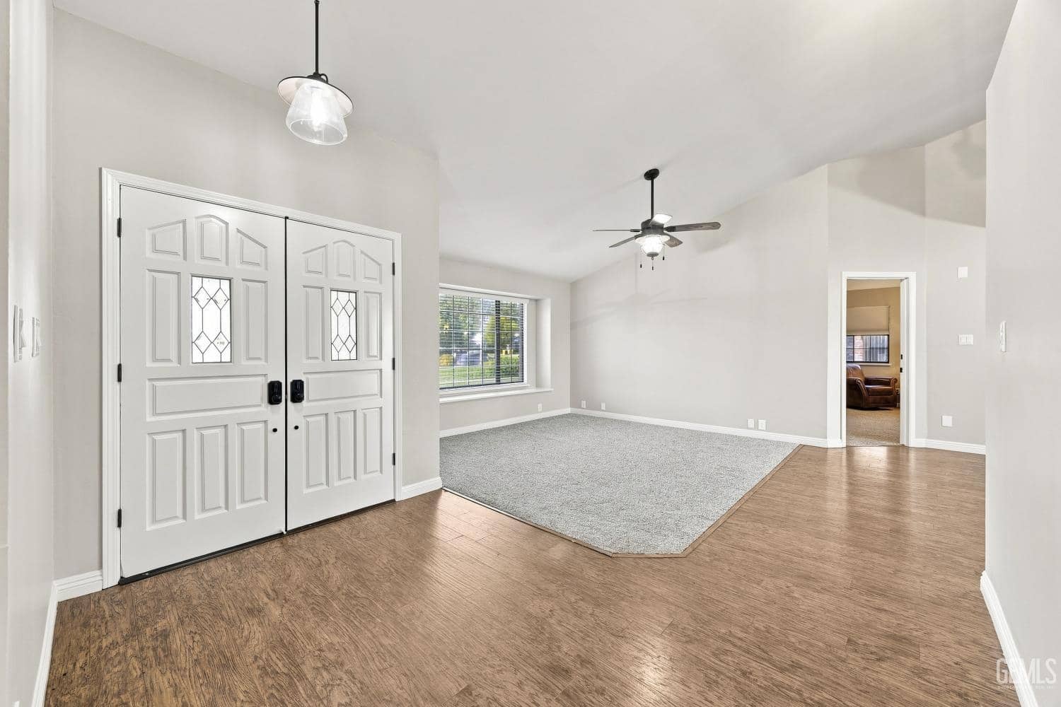 13000 Blodget Avenue — photo 6