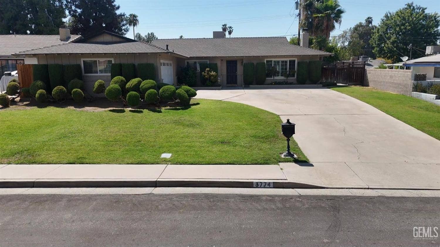 3774 Dalehurst Drive — photo 3
