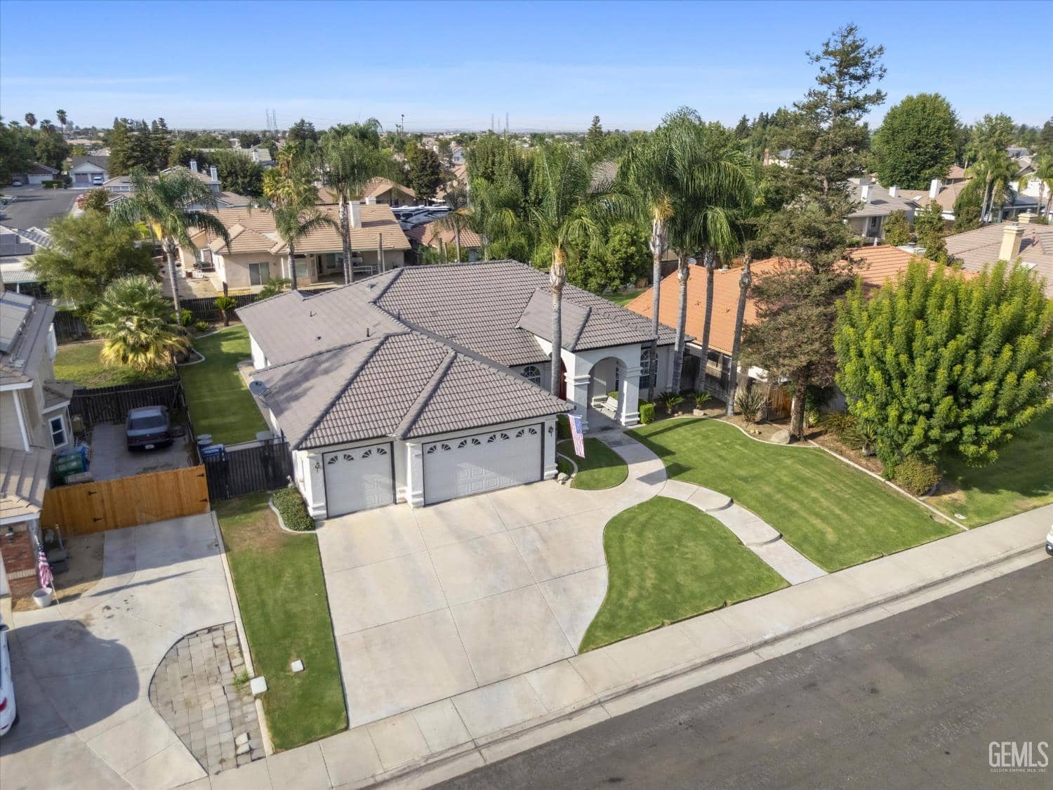 15824 Stephenie Street — photo 4
