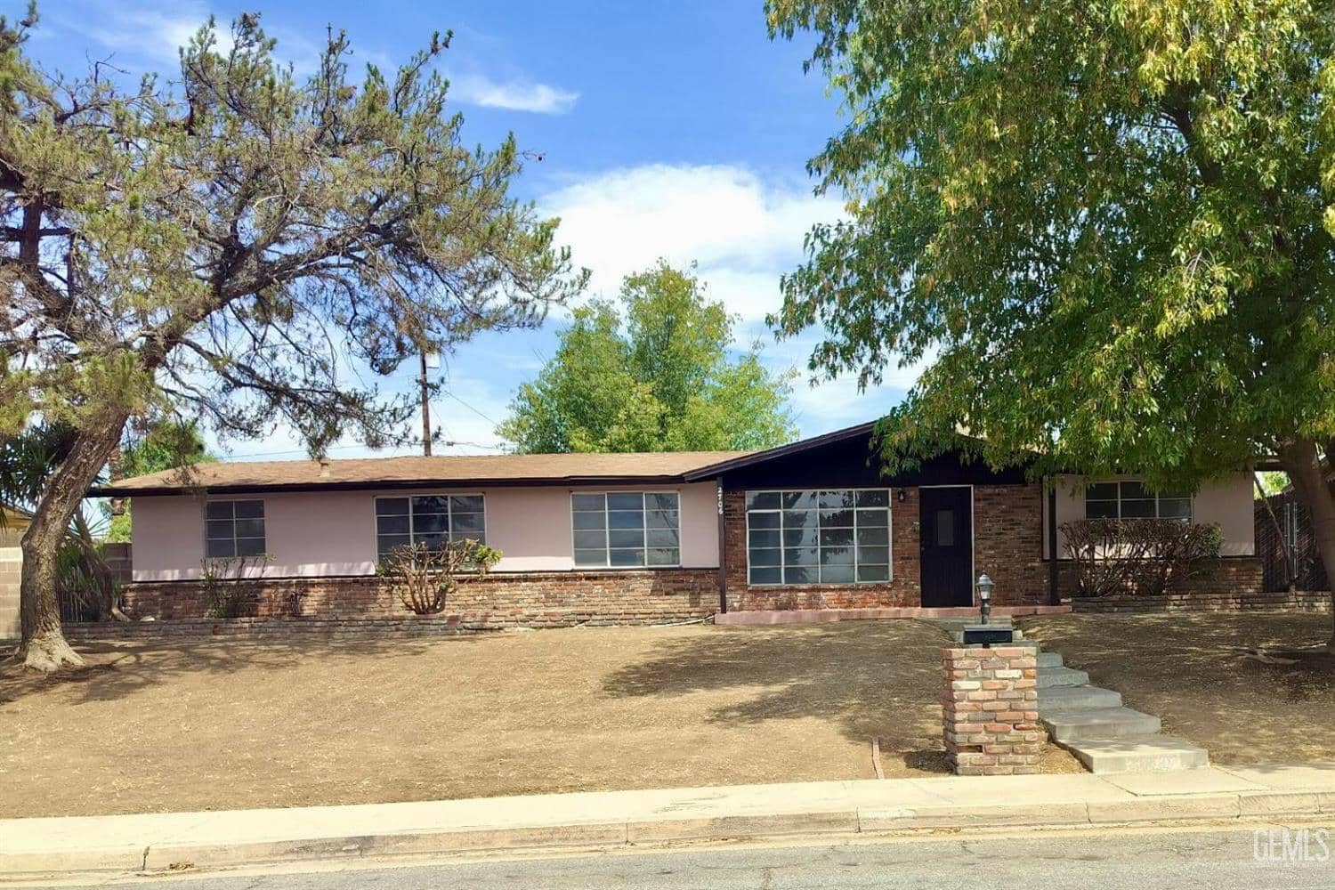 2706 Kaibab Avenue
