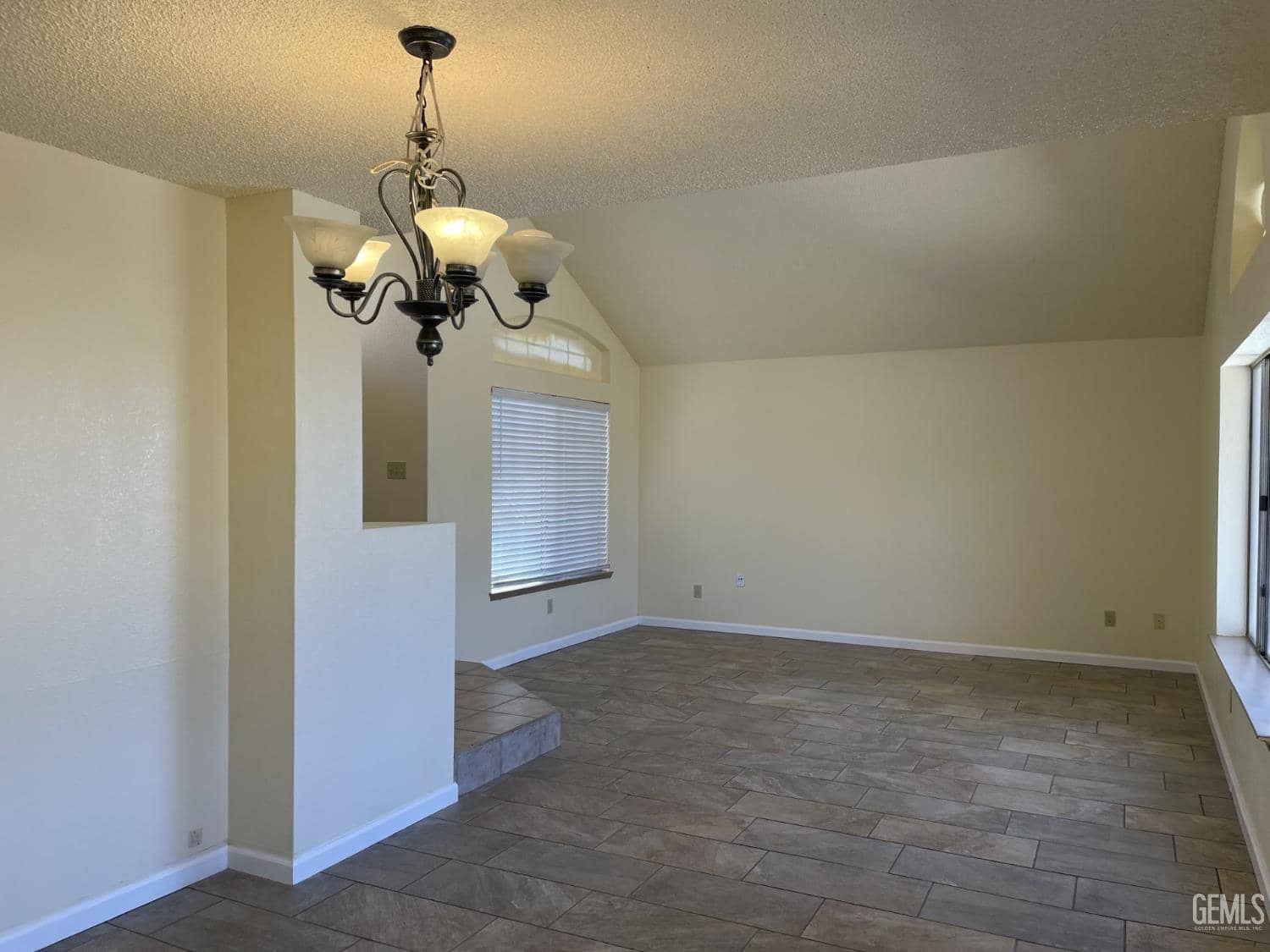 6213 Quaking Aspen Street — photo 3