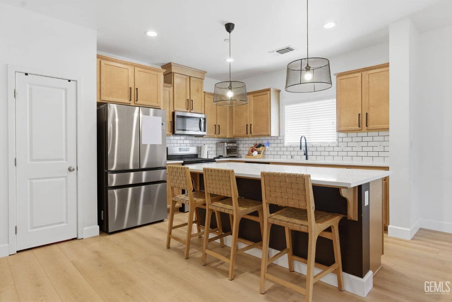 12529 Maclure Drive — photo 5
