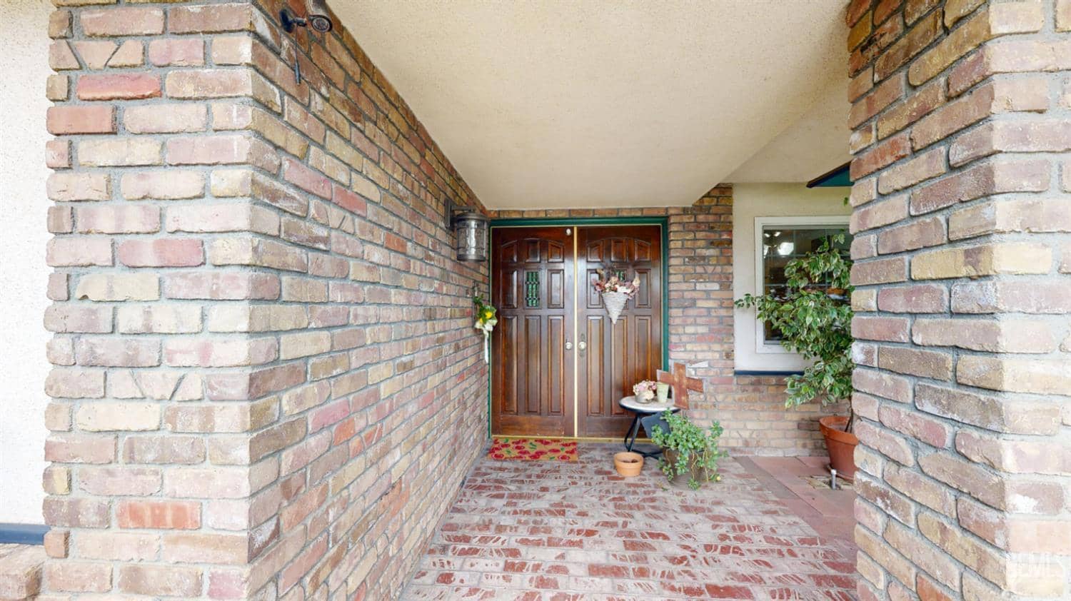 7503 Olive Drive — photo 3