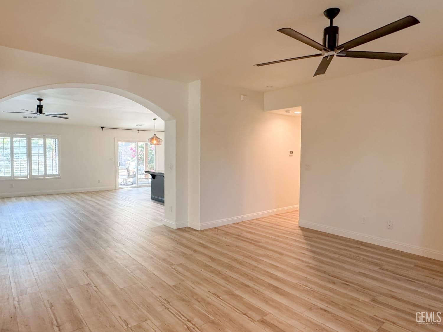 11307 Mercatello Avenue — photo 5