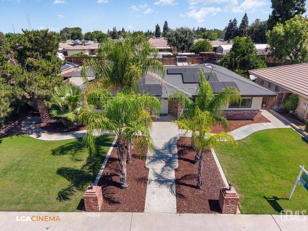 7916 Olive Drive — photo 6