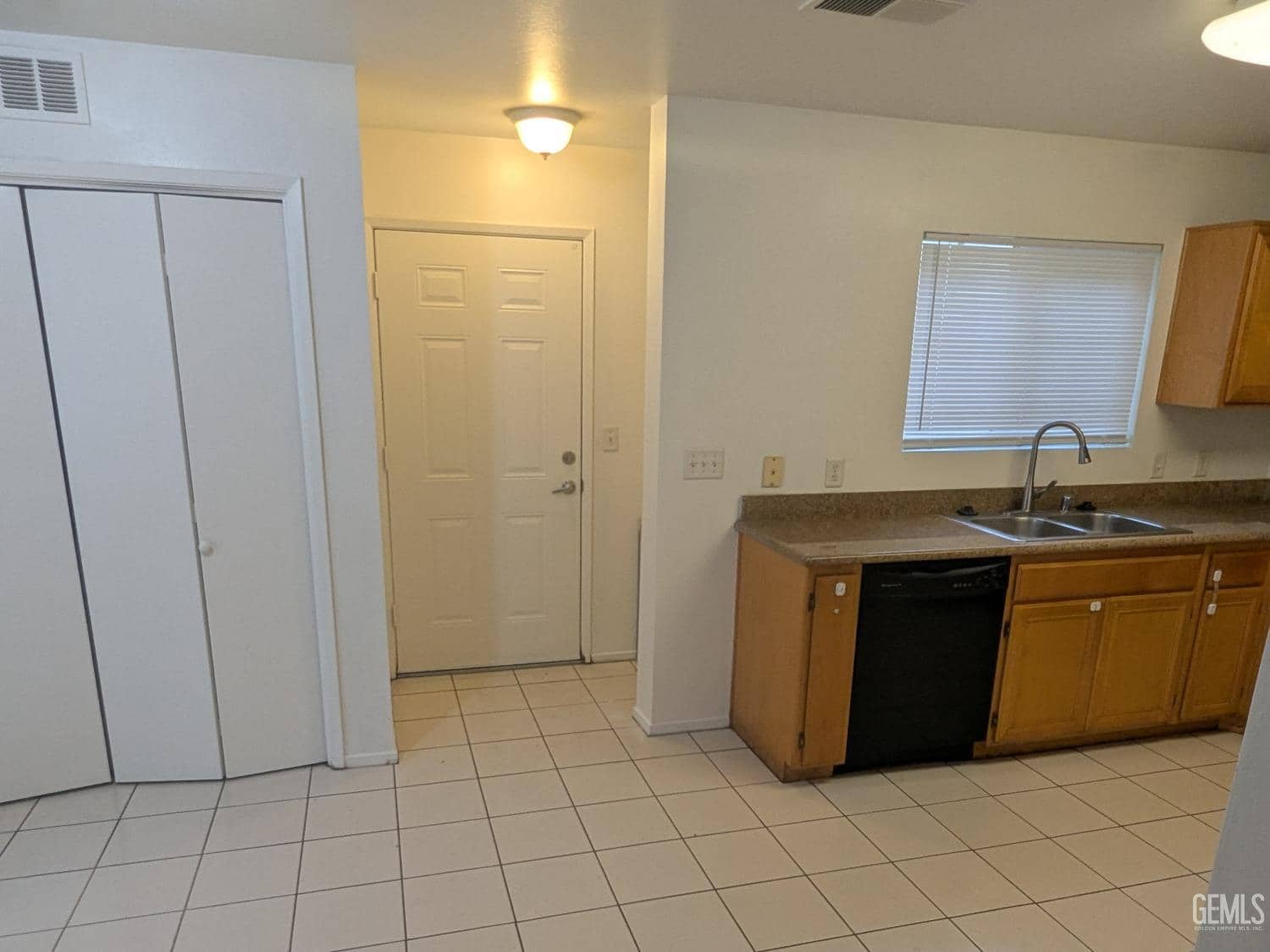 600 Hosking Avenue — photo 3