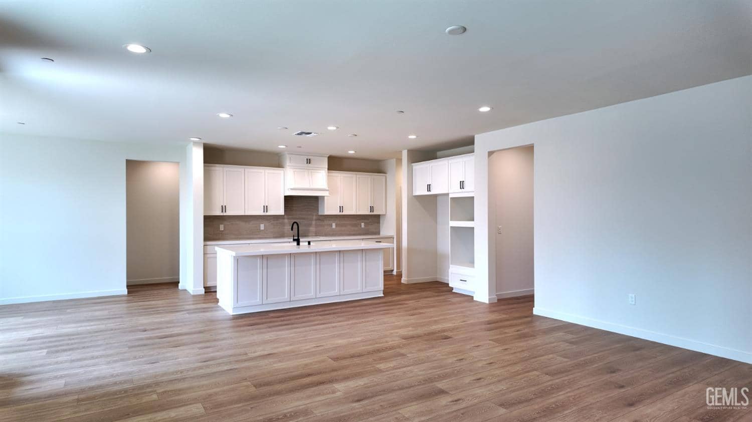 14661 Alpenglow Street — photo 5