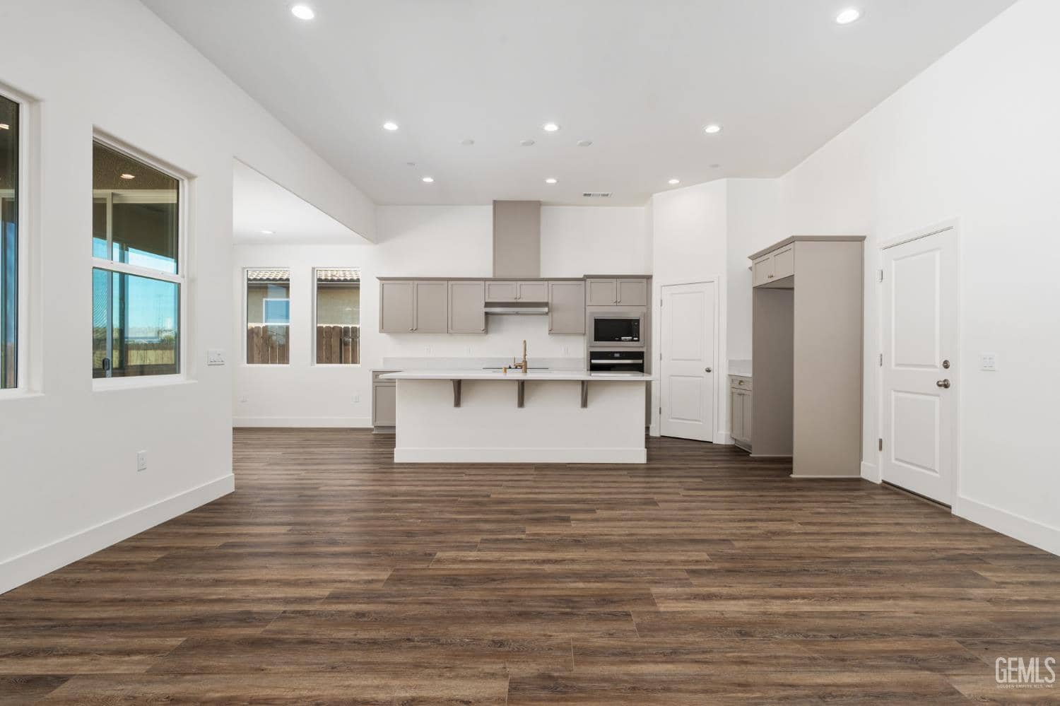 6701 Cedar Post Drive — photo 6