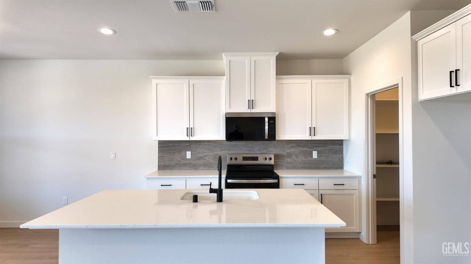 10712 Tatuk Way — photo 3