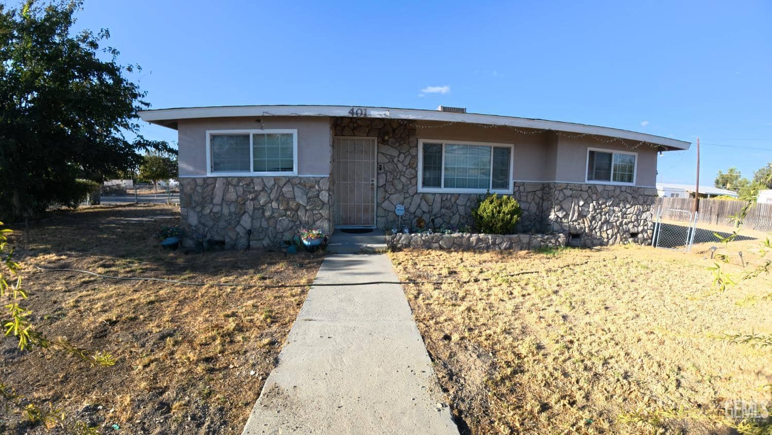 401 Tejon St — photo 3