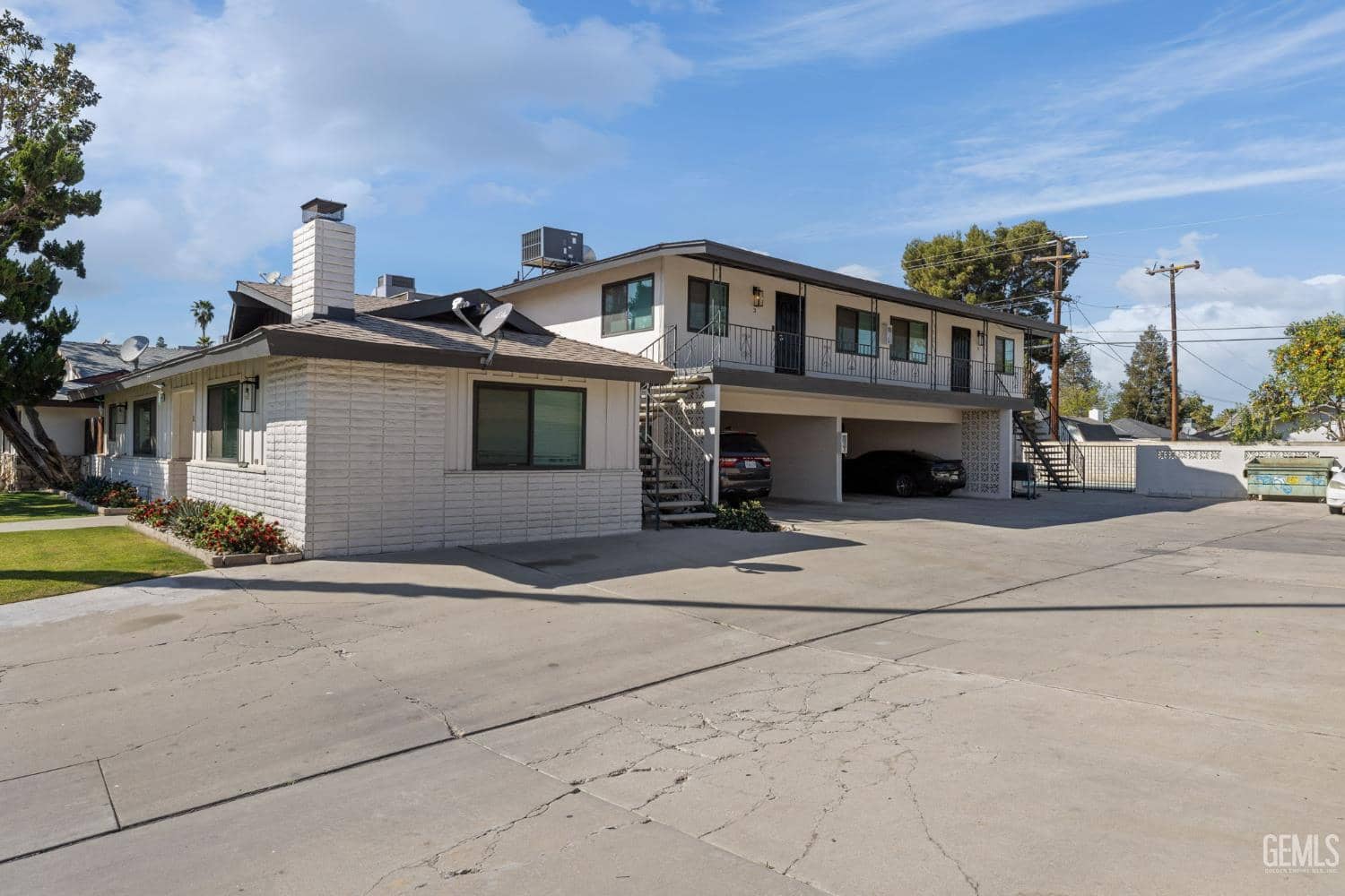 6212 Stockdale Highway — photo 4