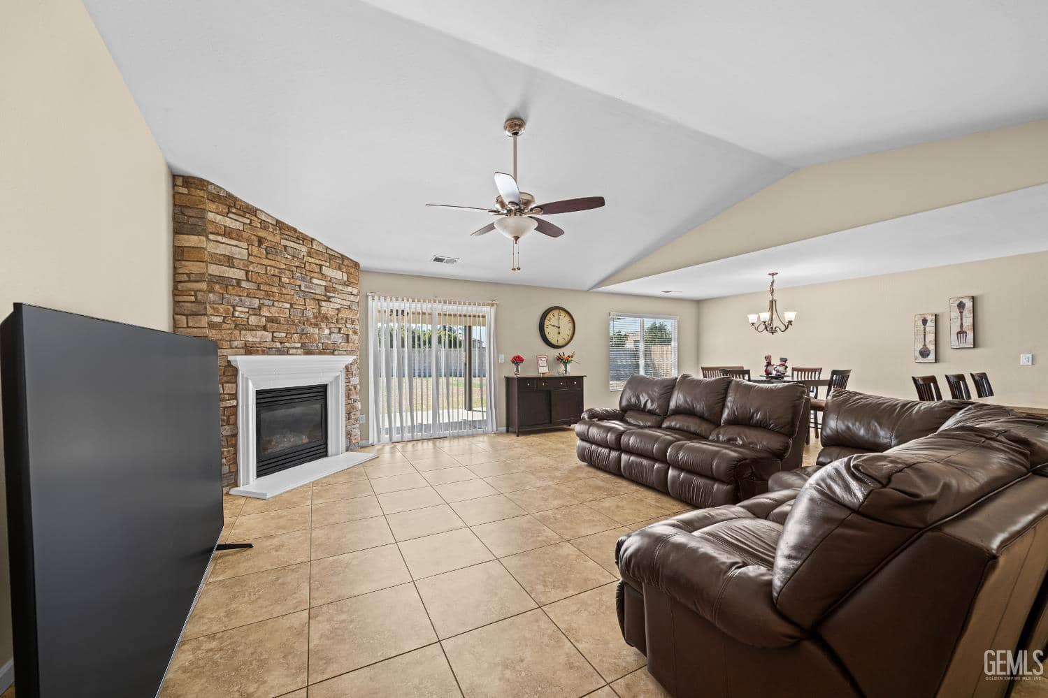 10503 Pleasant Valley Drive — photo 3