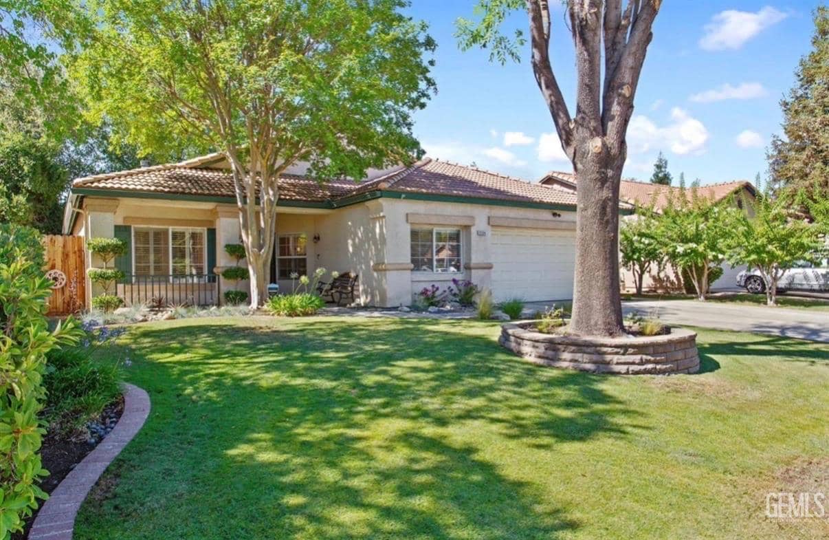 8504 Lighthouse Drive