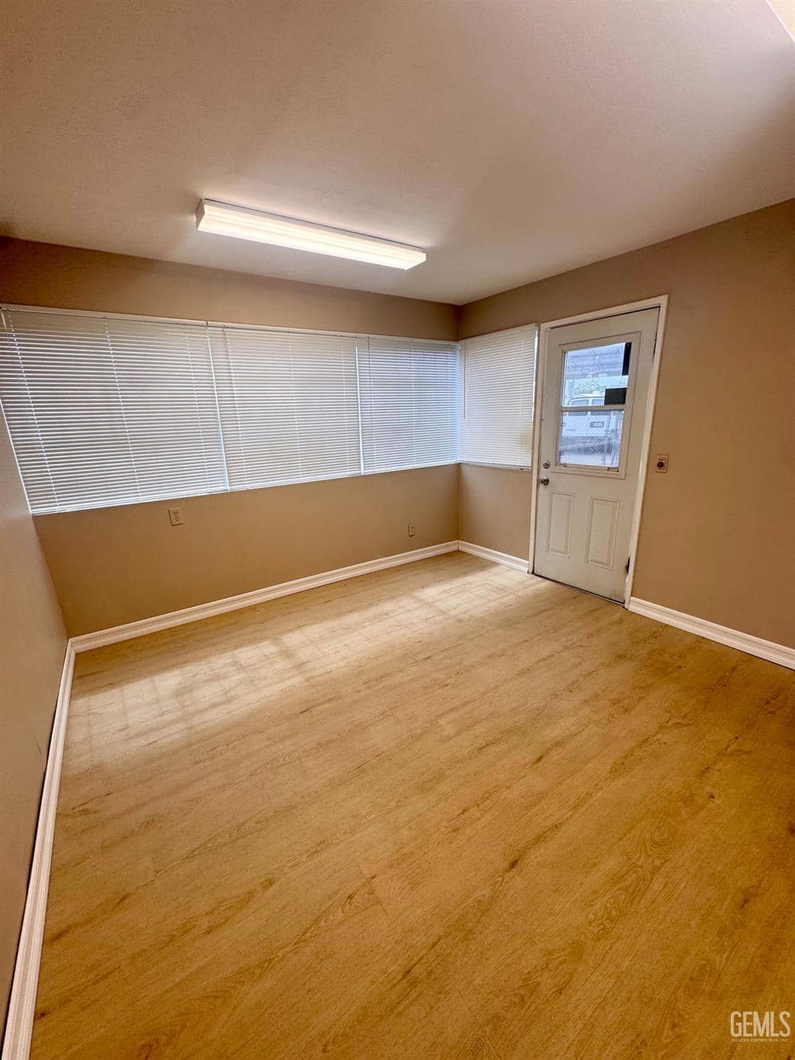 520 Kern Street — photo 5