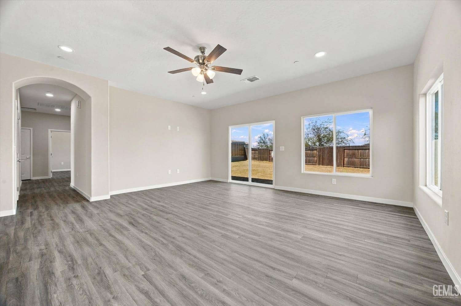 9110 Brown Leaf Avenue — photo 6